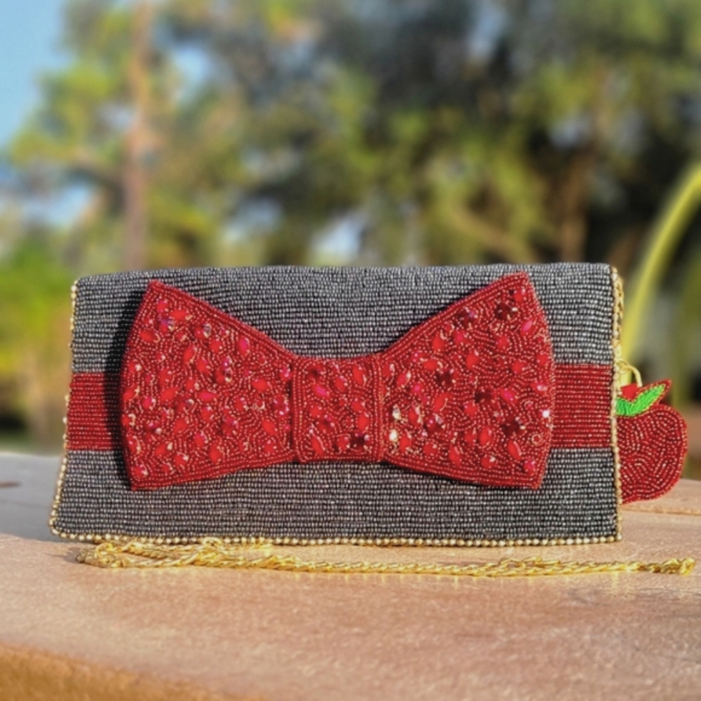 Mary frances disney snow white clutch crossbody